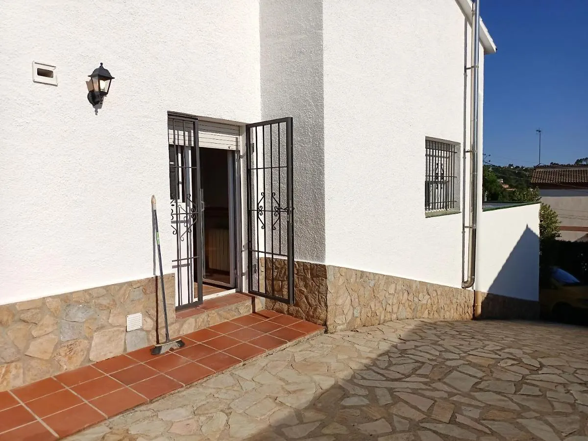 Bright Villa In Vidreres With Private Pool And Jacuzzi 0*,